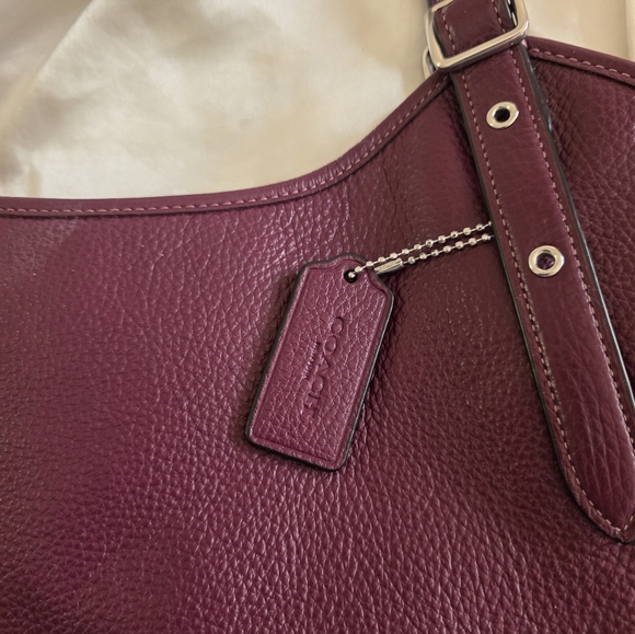 Coach Meadow- Deep Berry -pebbled leather G2339-CM074 - Picture 9 of 10